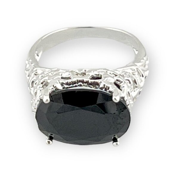 Black Onyx Oval Sterling Silver Cocktail Ring - Picture 1 of 8